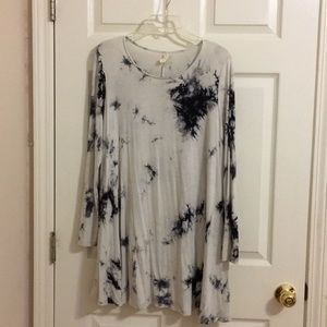 long sleeve marble tunic top